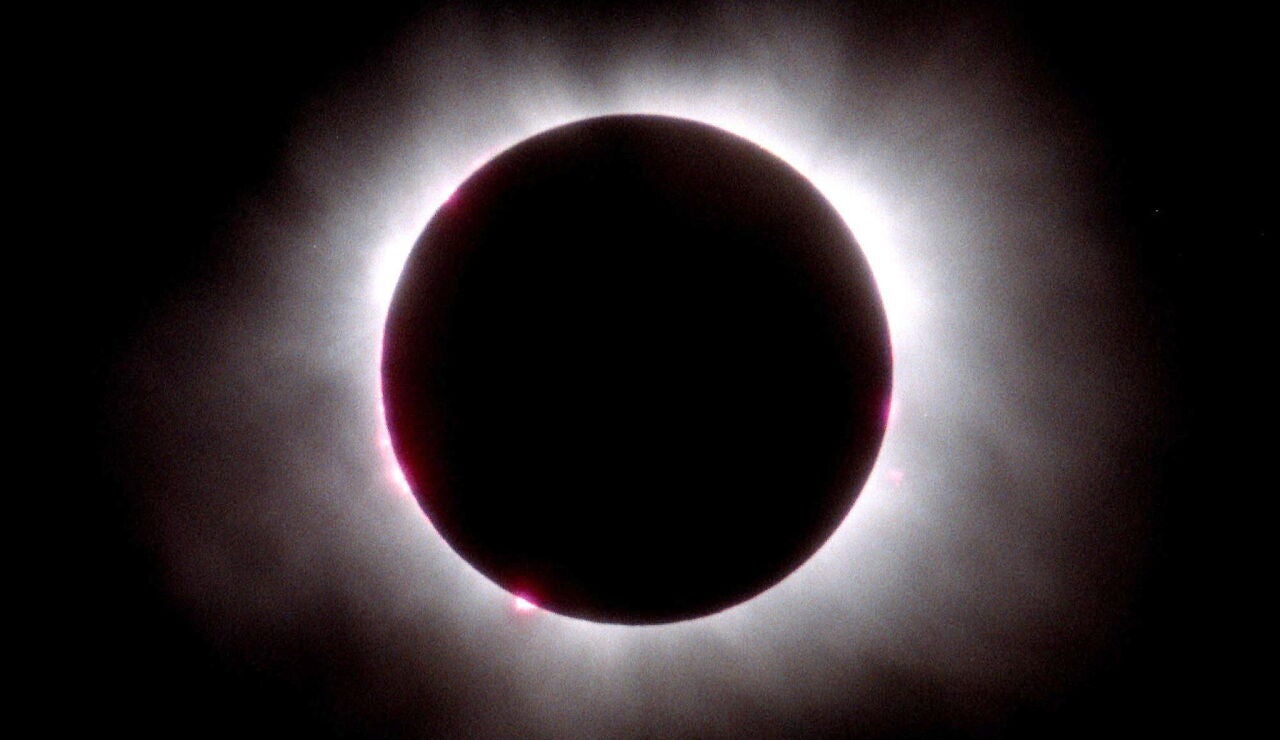 Eclipse solar total