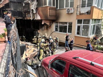 Un incendio en un edificio de Estambul deja al menos 29 muertos