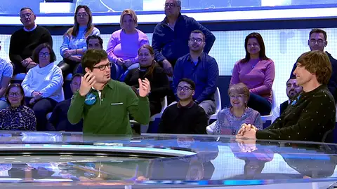 Moisés se declara fan de los hermanos Patxi y Julio Salinas: “Yo coleccionaba sus cromos” Moisés se declara fan de los hermanos Patxi y Julio Salinas: “Yo coleccionaba sus cromos”