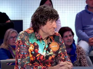 La camisa de Patxi Salinas causa furor en Pasapalabra: “Así la gente no se va a fijar en lo que acierte” La camisa de Patxi Salinas causa furor en Pasapalabra: “Así la gente no se va a fijar en lo que acierte”