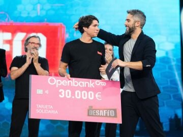 El emotivo gesto de Pablo Castellano al ganar El Desafío: “Quiero repartir los 30.000 euros entre mis compañeros para que cada uno lo done a la ONG que quiera”