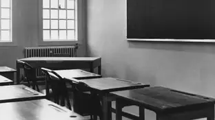 Aula de instituto vacía Aula de instituto vacía