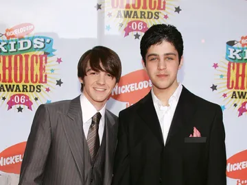 Drake Bell y Josh Peck en los Kid's Choice Awards 2001 Drake Bell y Josh Peck en los Kid's Choice Awards 2001