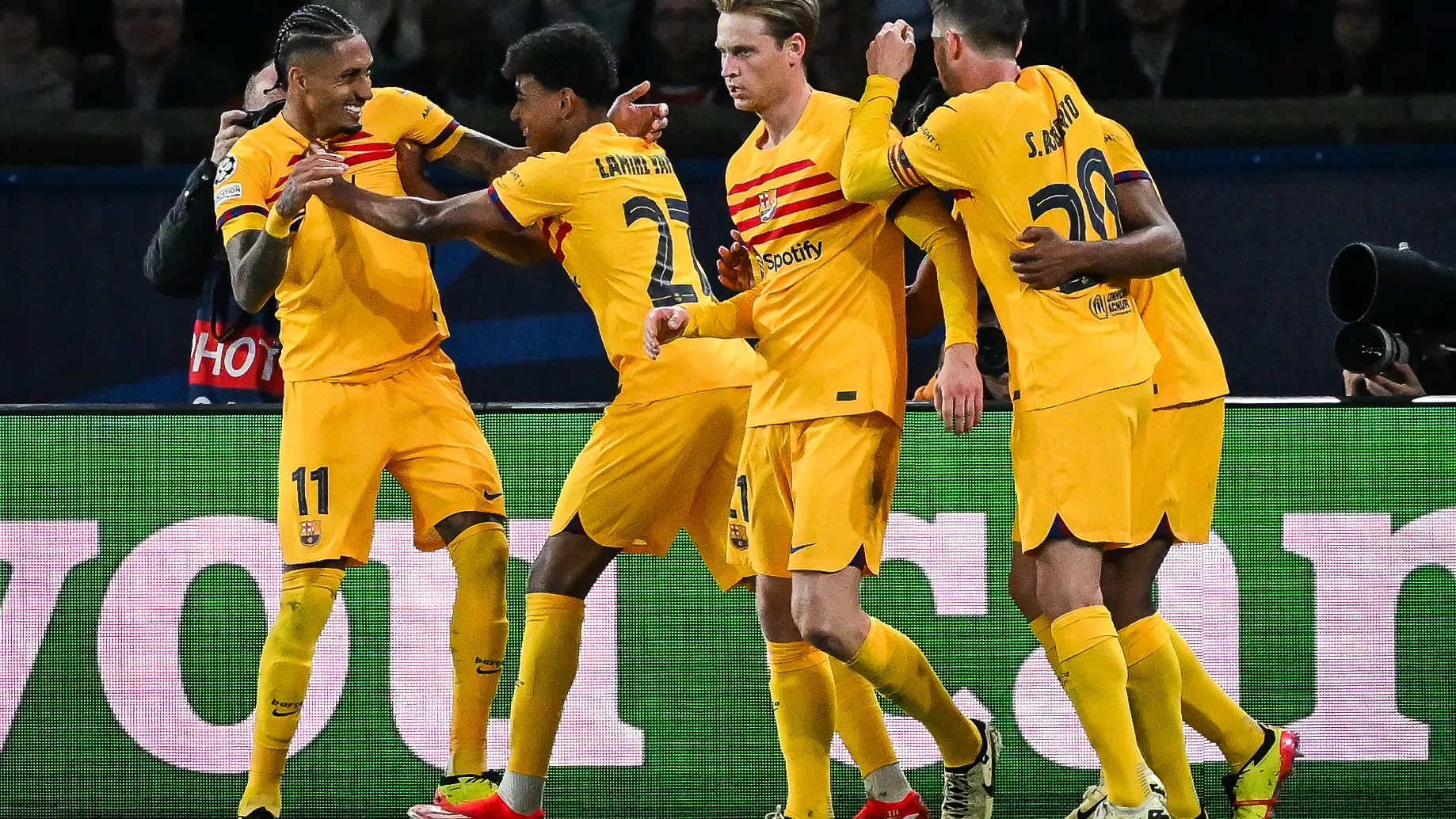 Los jugadores del Barça celebran un gol ante el PSG Los jugadores del Barça celebran un gol ante el PSG