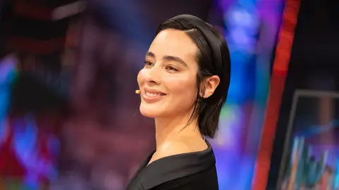 Esmeralda Pimentel confiesa su momento vergonzoso en un avión: "Algo está vibrando dentro de esta maleta" Esmeralda Pimentel confiesa su momento vergonzoso en un avión: "Algo está vibrando dentro de esta maleta"