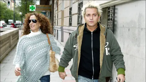 Rosario Flores y Pedro Lazaga en 2005 Rosario Flores y Pedro Lazaga en 2005