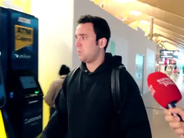 Froilán vuelve a Abu Dabi después de 96 horas en España muy ajetreadas: boda, cumpleaños y reuniones familiares Froilán vuelve a Abu Dabi después de 96 horas en España muy ajetreadas: boda, cumpleaños y reuniones familiares