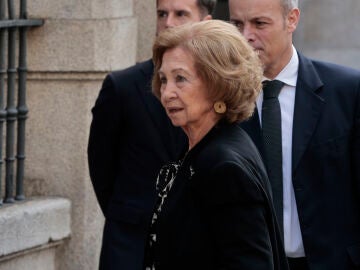 La reina Sofía en la misa funeral de Fernando Gómez-Acebo