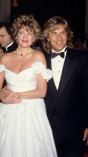  Melanie Griffith y Don Johnson en los Oscar de 1989