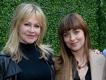 Melanie Griffith con su hija Dakota Johnson Melanie Griffith con su hija Dakota Johnson