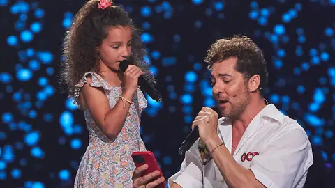 Valeria cumple su sueño al cantar junto a David Bisbal