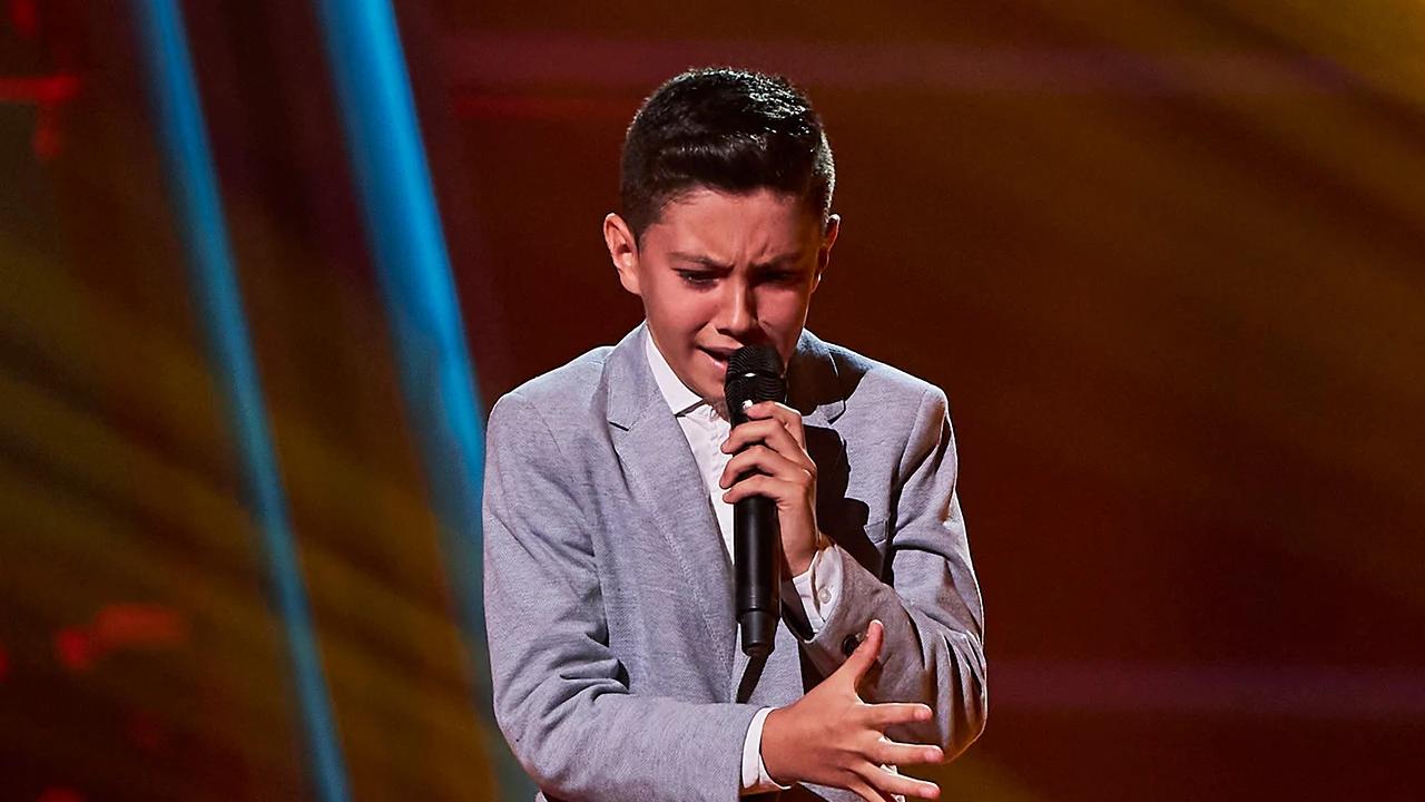 Juan José canta por Lola Flores ‘Limosna de amores’: “Lo has hecho increíble” Juan José canta por Lola Flores ‘Limosna de amores’: “Lo has hecho increíble”