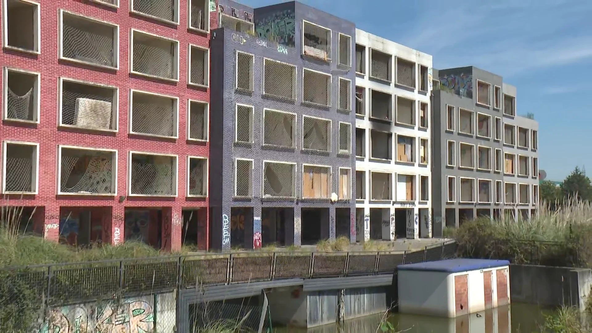 El edificio okupa conocido como 'de los albaneses'