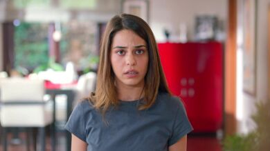 En el último capítulo de Hermanos: La vida de Berk da un giro inesperado, pero decide ocultarle la verdad a Elif 