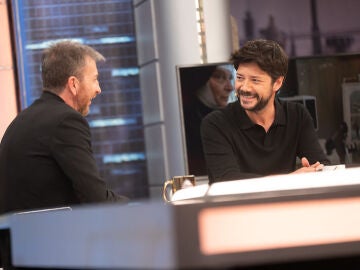 &Aacute;lvaro Morte confiesa su mayor miedo en El Hormiguero: "Tengo talasofobia"