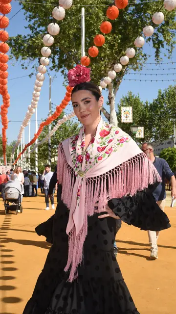 Anna Ferrer Padilla en la Feria de Abril de Sevilla 2024 Anna Ferrer Padilla en la Feria de Abril de Sevilla 2024