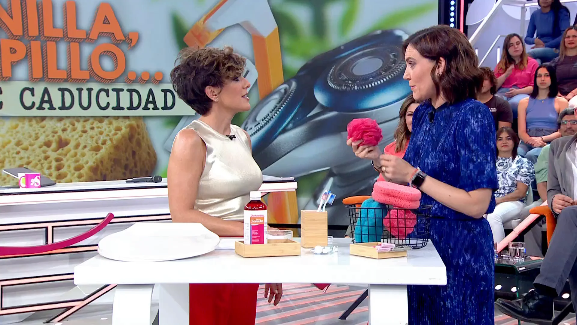 &iquest;Cada cu&aacute;nto hay que cambiar los cepillos de dientes, esponjas y cuchillas?: Boticaria Garc&iacute;a nos da las claves