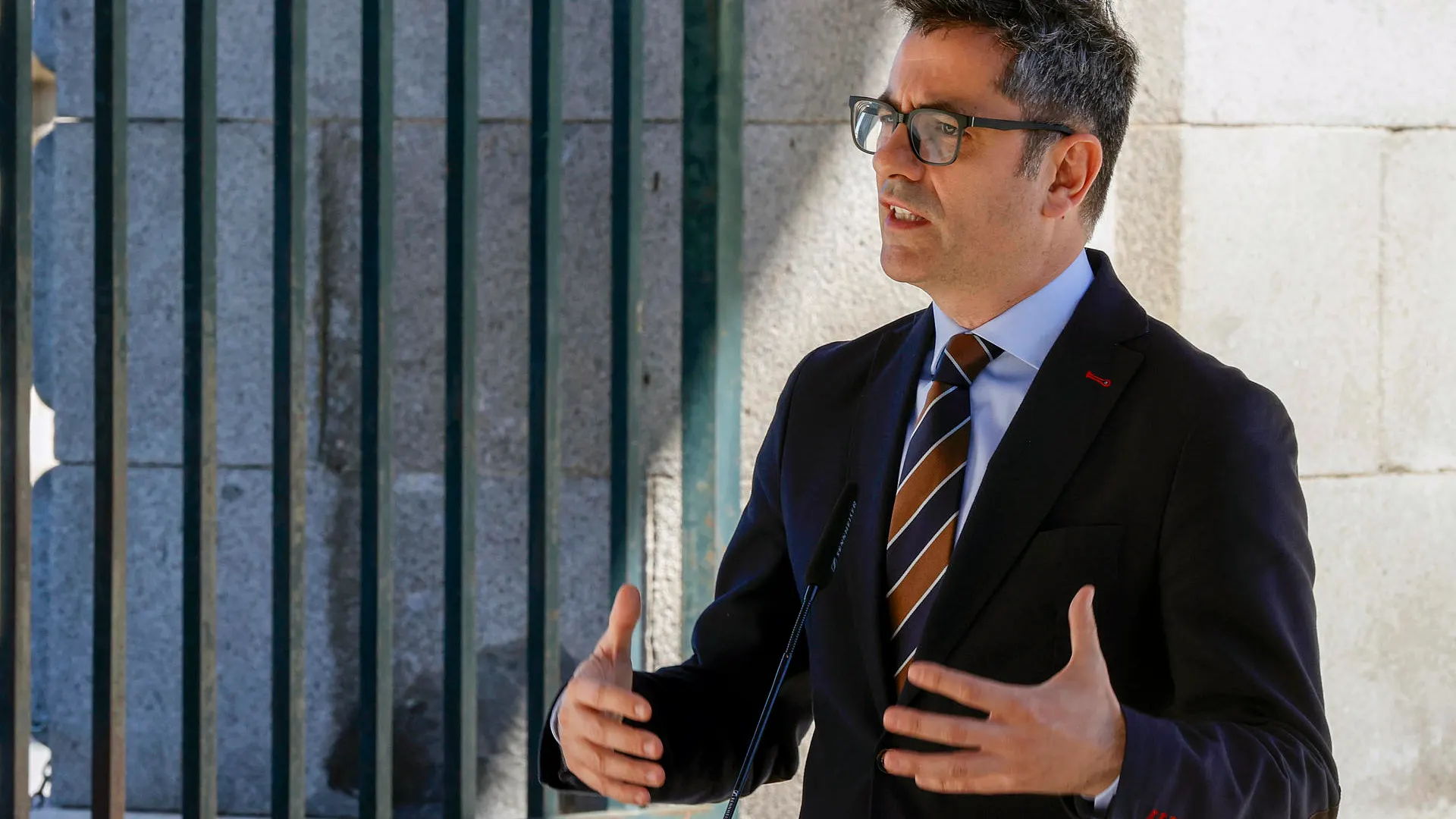 El ministro de la Presidencia, Relaciones con las Cortes y Memoria Democr&aacute;tica, F&eacute;lix Bola&ntilde;os