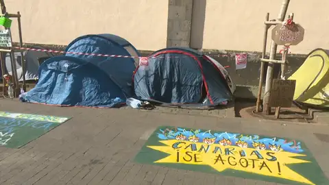 "Canarias ¡Se agota!" "Canarias ¡Se agota!"