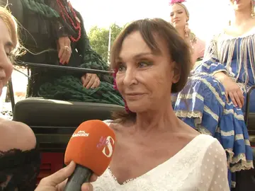 Mari Ángeles Grajal y Pepe Gandía se fueron juntos en un coche de la Feria de Abril: "Hubo tonteo" Mari Ángeles Grajal y Pepe Gandía se fueron juntos en un coche de la Feria de Abril: "Hubo tonteo"