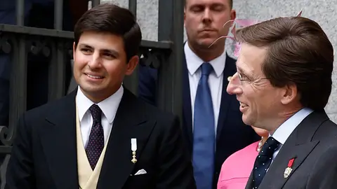 Juan Urquijo y Almeida en la boda del alcalde de Madrid y Teresa Urquijo Juan Urquijo y Almeida en la boda del alcalde de Madrid y Teresa Urquijo