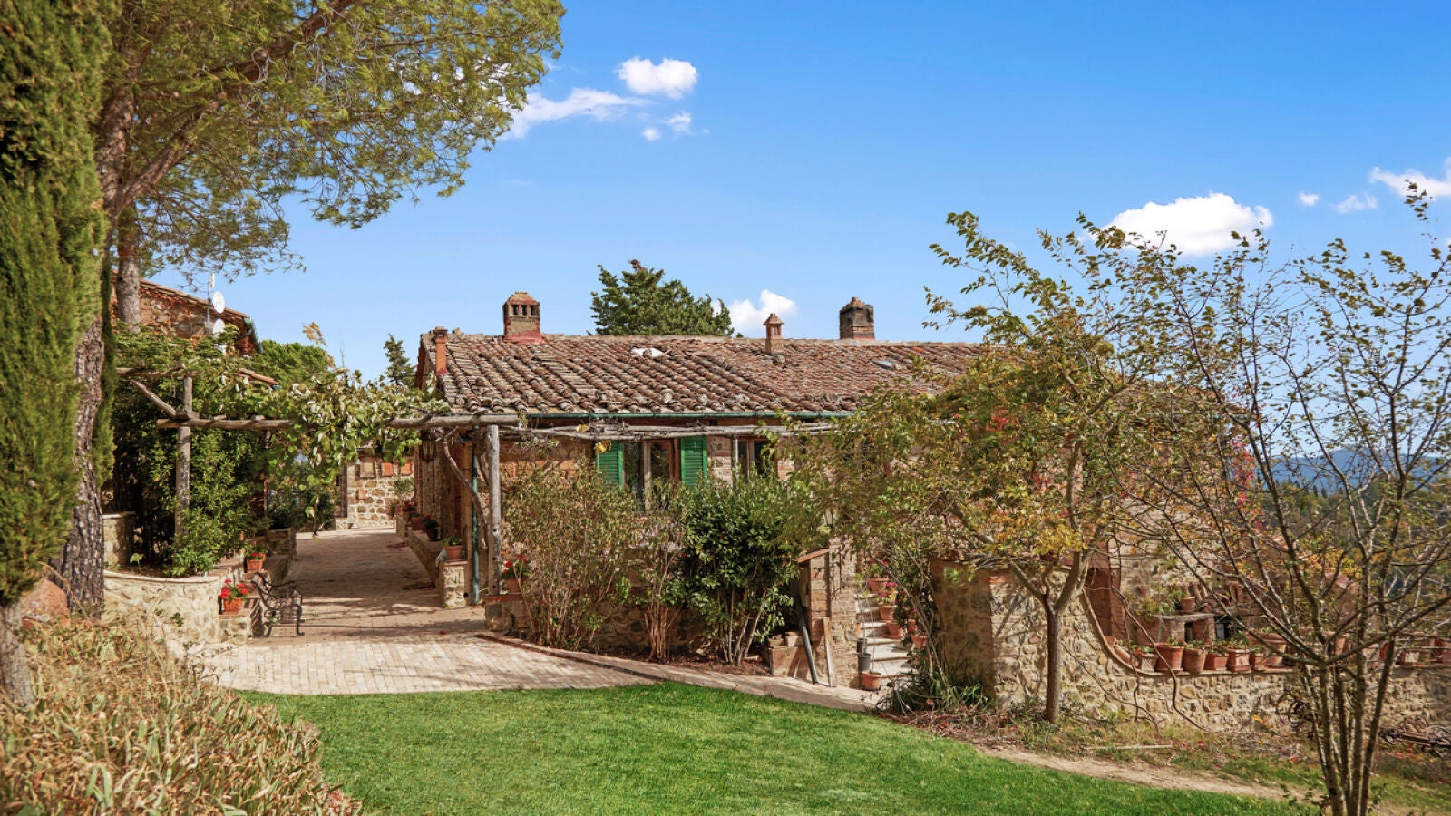 Compra una casa de cuatro plantas por un euro en Sicilia: 
