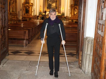 Joaquín Torres en la misa funeral por el fallecimiento de su madre