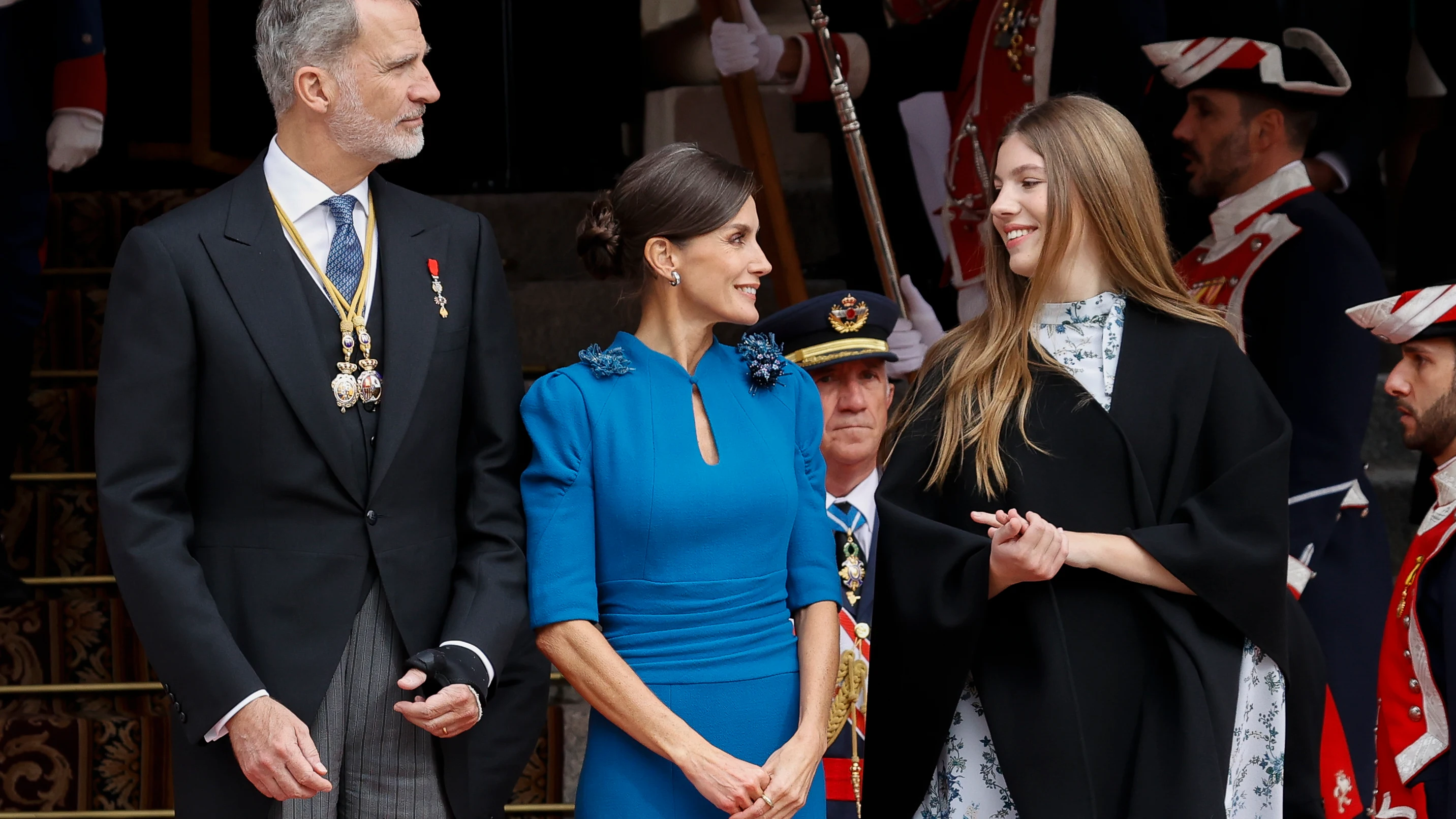 El rey Felipe, la reina Letizia y la infanta Sof&iacute;a