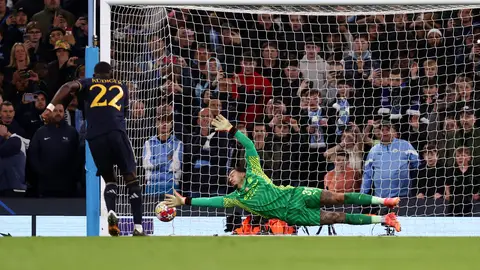 Rüdiger anota el gol definitivo en el Etihad Rüdiger anota el gol definitivo en el Etihad