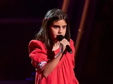 ¡Nunca había pasado en La Voz Kids! Ningún coach se gira ante esta talent por un problema inédito ¡Nunca había pasado en La Voz Kids! Ningún coach se gira ante esta talent por un problema inédito