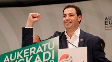 El candidato a lehendakari del PNV, Imanol Pradales