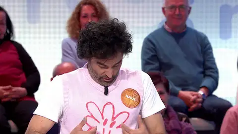 La pulla de Roberto Leal al atrevido look de Raúl Gómez: “¿Todo esto es para que no hablemos de tu chaleco?” La pulla de Roberto Leal al atrevido look de Raúl Gómez: “¿Todo esto es para que no hablemos de tu chaleco?”