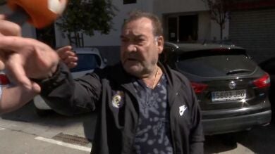 Tensión en directo entre el padre de una 'inquiokupa' y el propietario: 