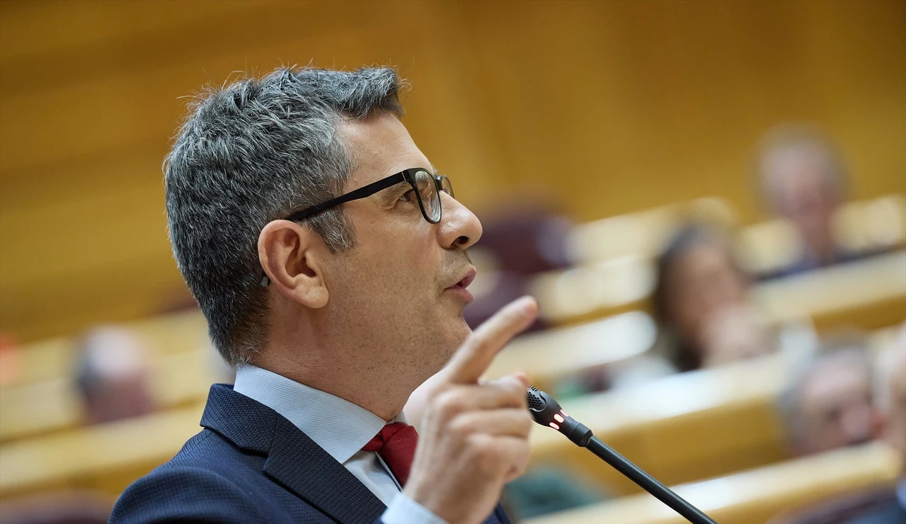 El ministro de la Presidencia, Justicia y Relaciones con las Cortes, Félix Bolaños, durante la sesión plenaria en el Senado
