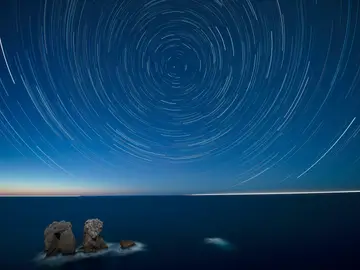 Timelapse de la lluvia de estrellas Timelapse de la lluvia de estrellas