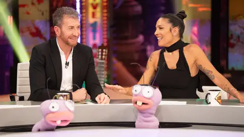 ¡No se le escapa una! Lorena Castell demuestra ser una experta en amor en El Hormiguero ¡No se le escapa una! Lorena Castell demuestra ser una experta en amor en El Hormiguero