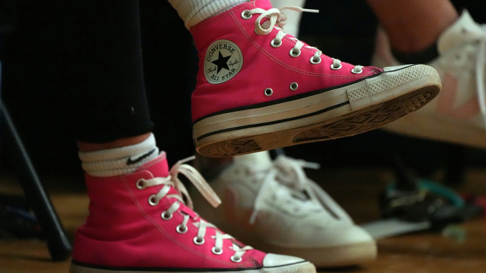 Ir al gimnasio con zapatillas tipo Converse: ¿Es recomendable? 