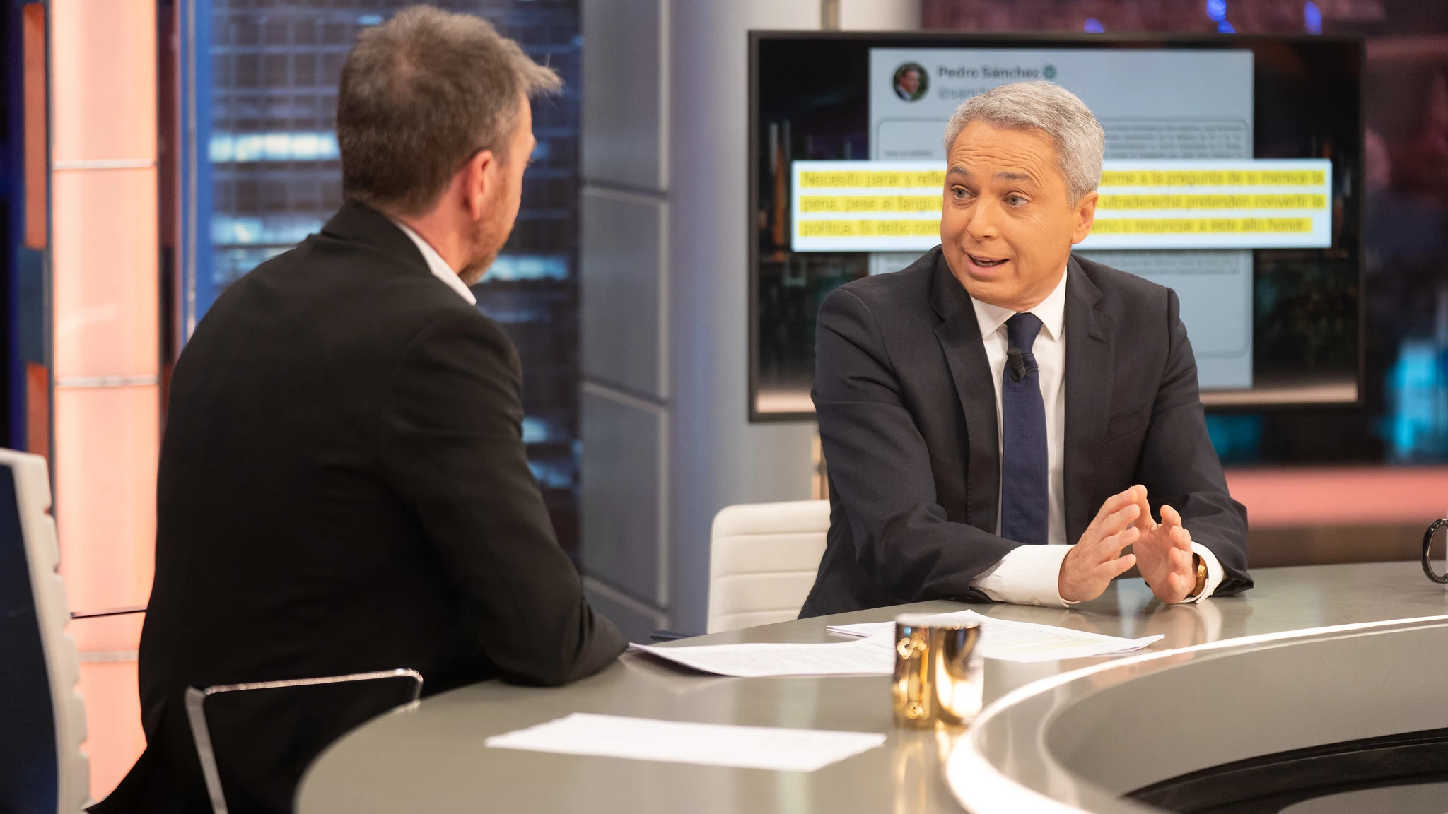 Vicente Vallés reacciona a la carta de Pedro Sánchez: "No es habitual que un presidente haga esto" Vicente Vallés reacciona a la carta de Pedro Sánchez: "No es habitual que un presidente haga esto"