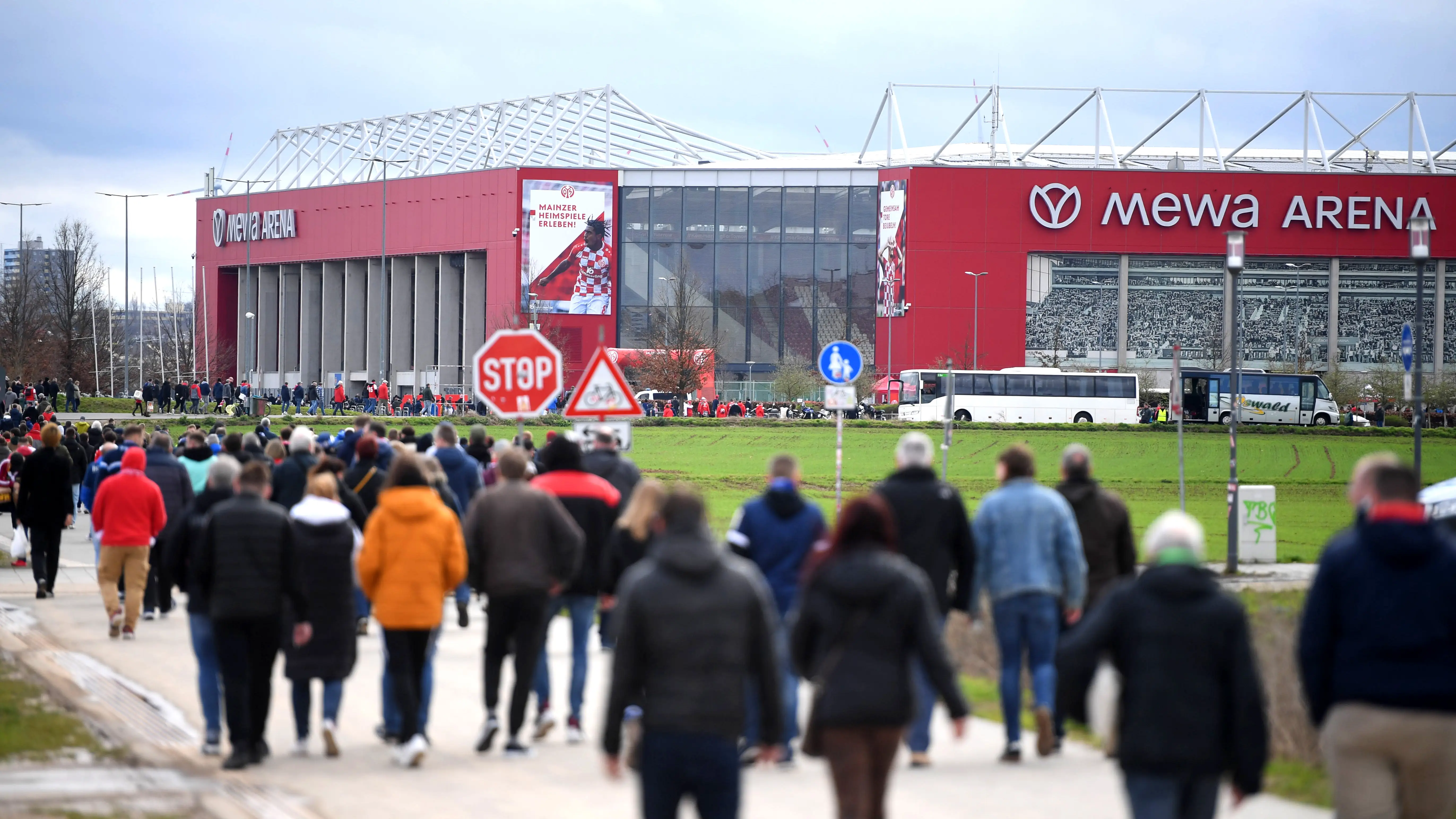 Exteriores del estadio del Mainz 05