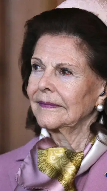 La reina Silvia de Suecia con un derrame en el ojo La reina Silvia de Suecia con un derrame en el ojo