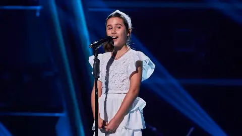 ¡No solo canta! Alma pone voces durante su actuación con un tema de La Sirenita ¡No solo canta! Alma pone voces durante su actuación con un tema de La Sirenita
