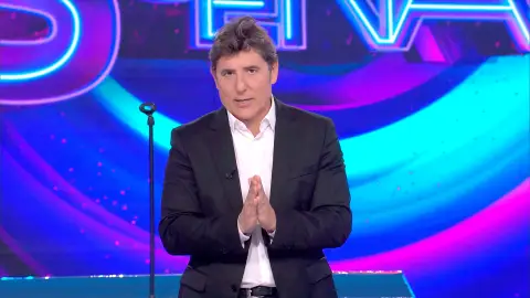 La imitación de Miguel Lago que dejará la bandera de Puerto Rico “a media asta” Manel Fuentes en la cuarta gala de Tu cara me suena 11