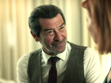 ¿Boda a la vista?: ¡Yekta le pregunta a Laçin si quiere volver a casarse con él! ¿Boda a la vista?: ¡Yekta le pregunta a Laçin si quiere volver a casarse con él!