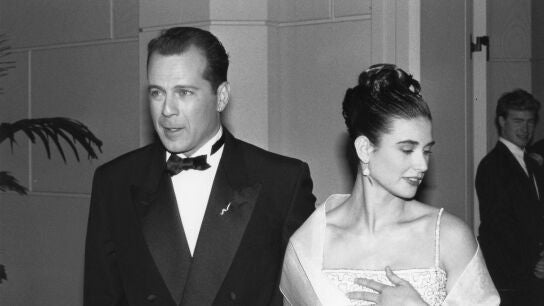 Bruce Willis y Demi Moore en los Globos de Oro de 1990