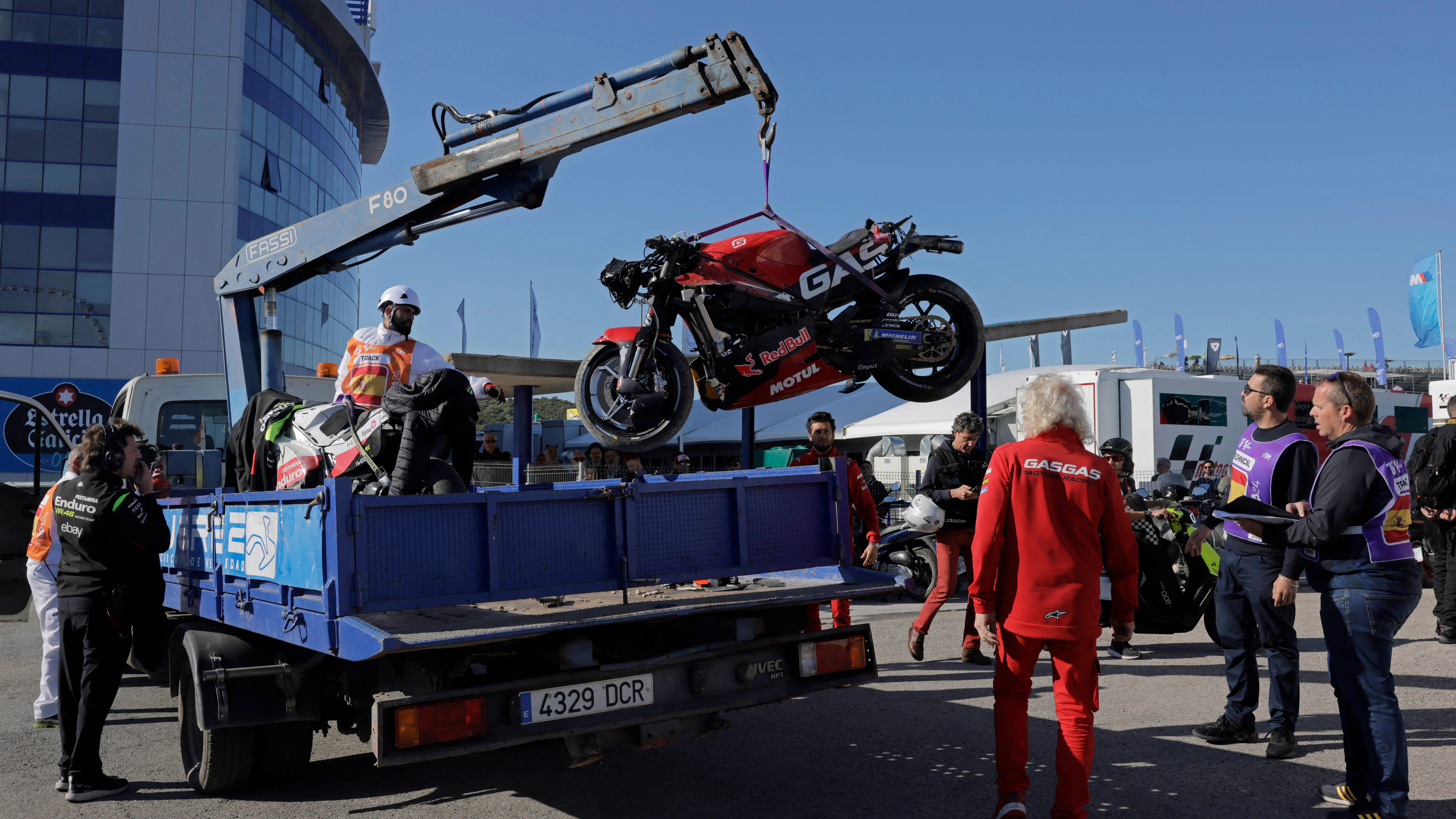 La moto de Pedro Acosta tras su accidente