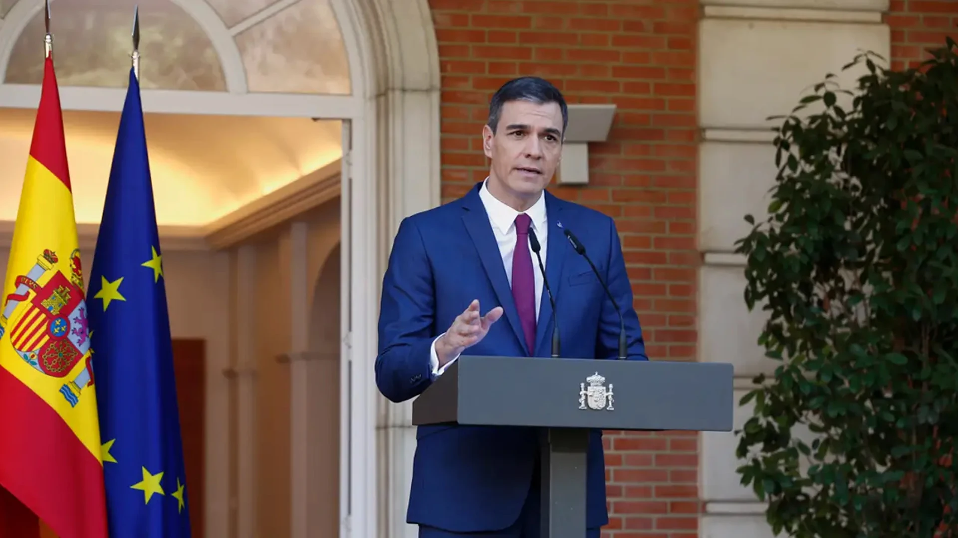 A3 Noticias 1 (29-04-24) Pedro Sánchez decide seguir "con más fuerza" al frente del Gobierno de España A3 Noticias 1 (29-04-24) Pedro Sánchez decide seguir "con más fuerza" al frente del Gobierno de España