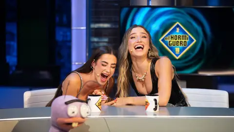 Lola Lolita y Sofía Surferss ponen a prueba su telepatía de hermanas: "¡Conexión total!" Lola Lolita y Sofía Surferss ponen a prueba su telepatía de hermanas: "¡Conexión total!"