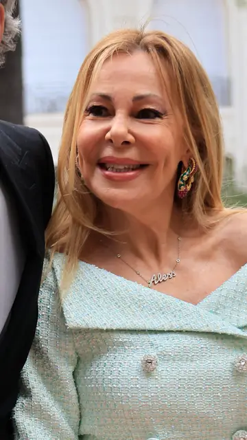 Ana Obregón en la boda de su sobrino, Javier García Obregón Ana Obregón en la boda de su sobrino, Javier García Obregón