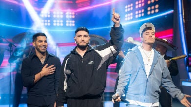 ¡Sorpresón en El Hormiguero! Omar Montes canta 'Yo lo soñé' junto a Saiko e Ilia Topuria