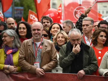 Los protagonistas de la manifestación por el Día del Trabajador y sus promesas: "Trabajar menos para vivir mejor" Los protagonistas de la manifestación por el Día del Trabajador y sus promesas: "Trabajar menos para vivir mejor"